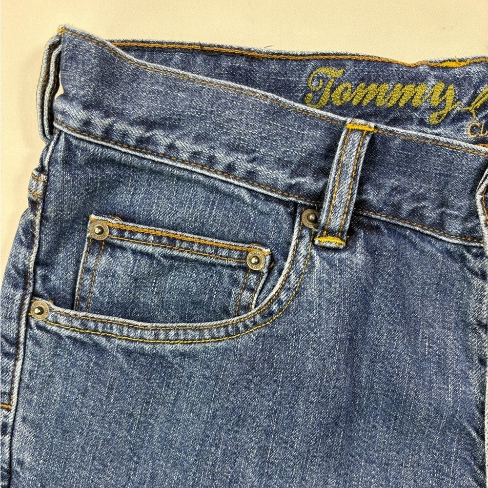 Tommy Bahama Men's Classic Fit Blue Denim Jeans | Size 33x30 - Picture 4 of 13